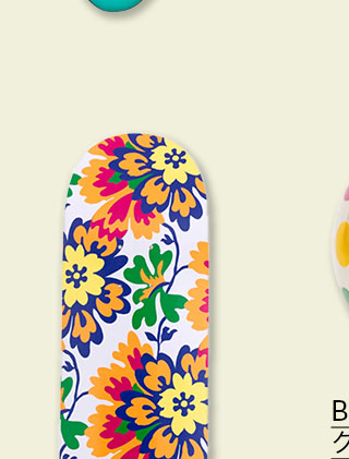 ミカリーン・トーマス：Color Flower Pattern スケートボード