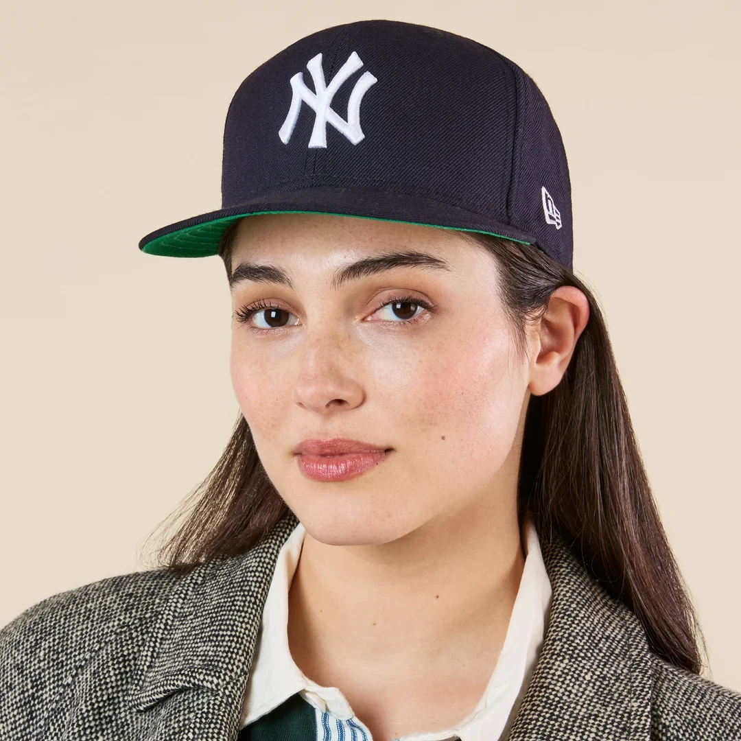 NY�����L�[�X �x�[�X�{�[���L���b�v �E�[�� 7 1�^8 �i56.8cm�j MoMA Limited Edition