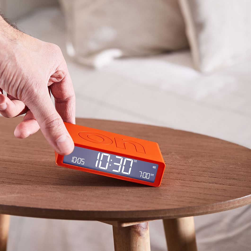 Lexon Flip Classic LCD�A���[���N���b�N �I�����W