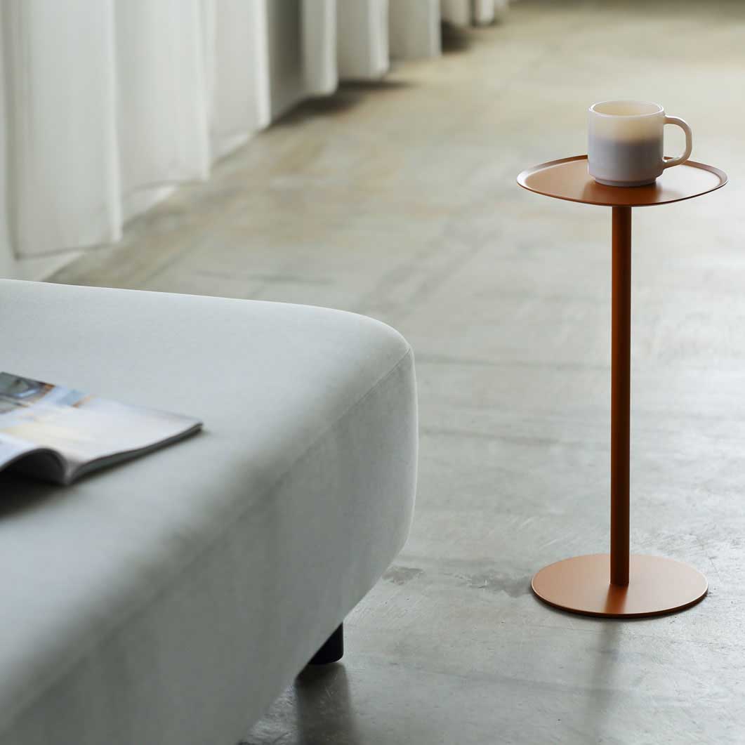 side table 23 H500 ^