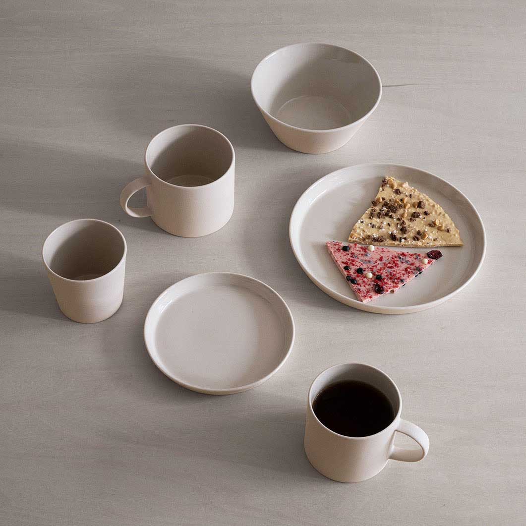 Stoneware }O 380 O[