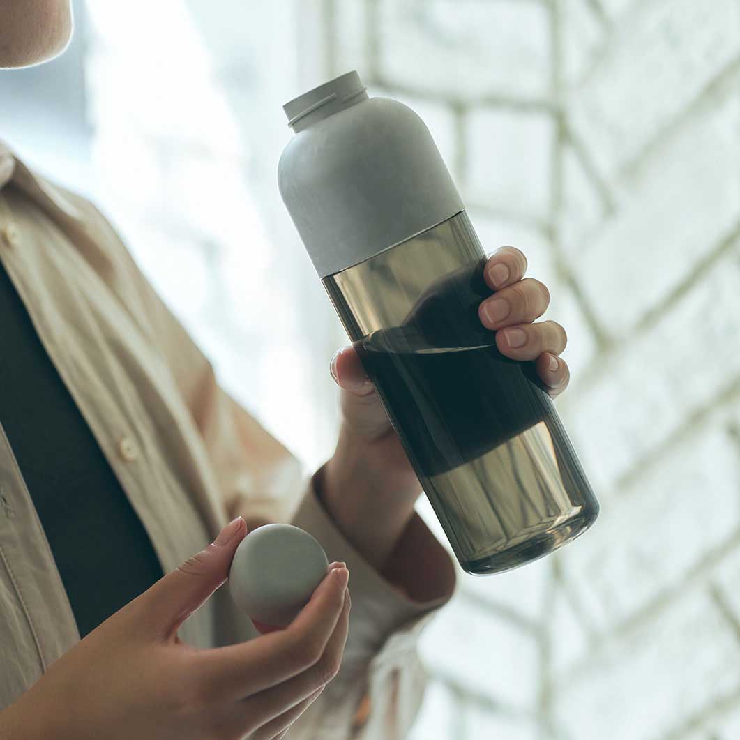 Water Bottle Gray x Darkmoss