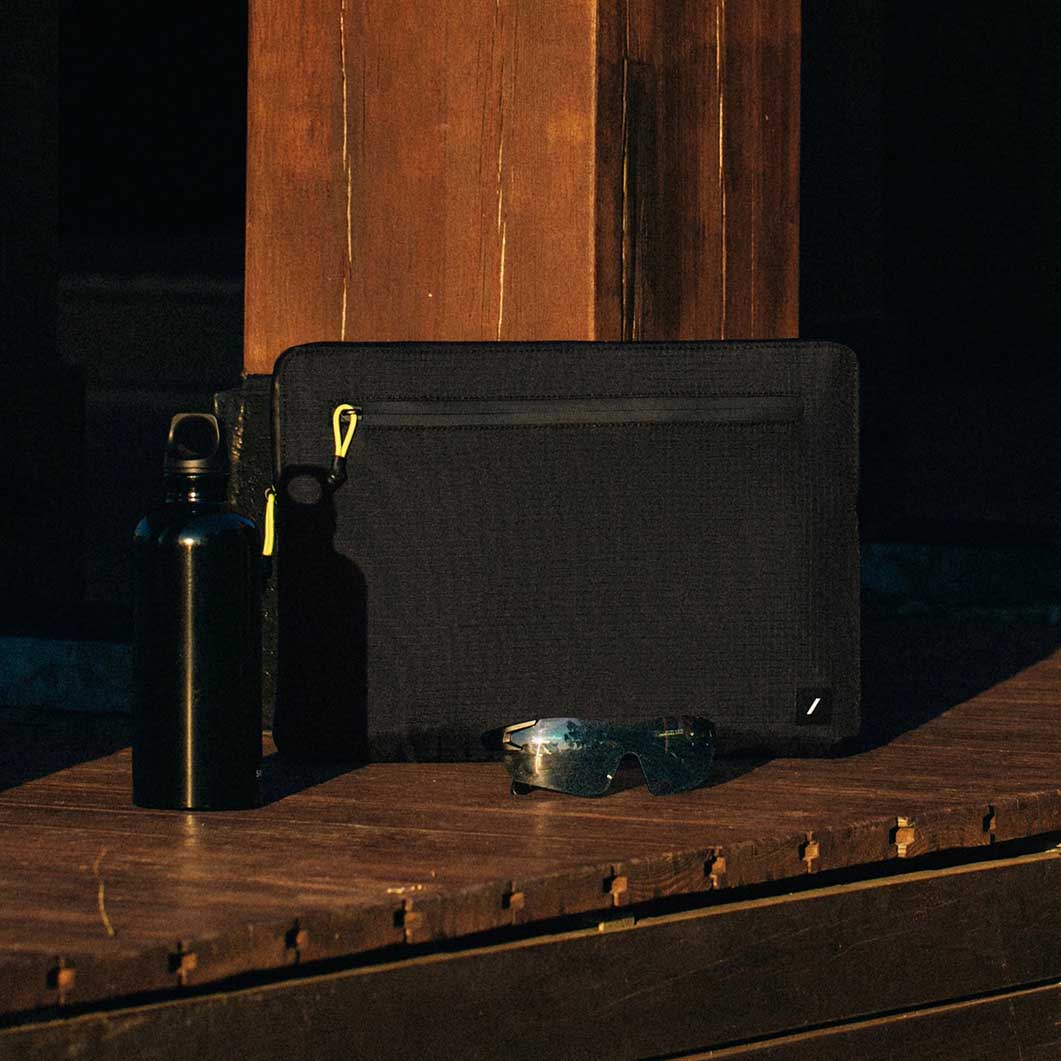 Native Union Sleeve For Macbook 16 �u���b�N