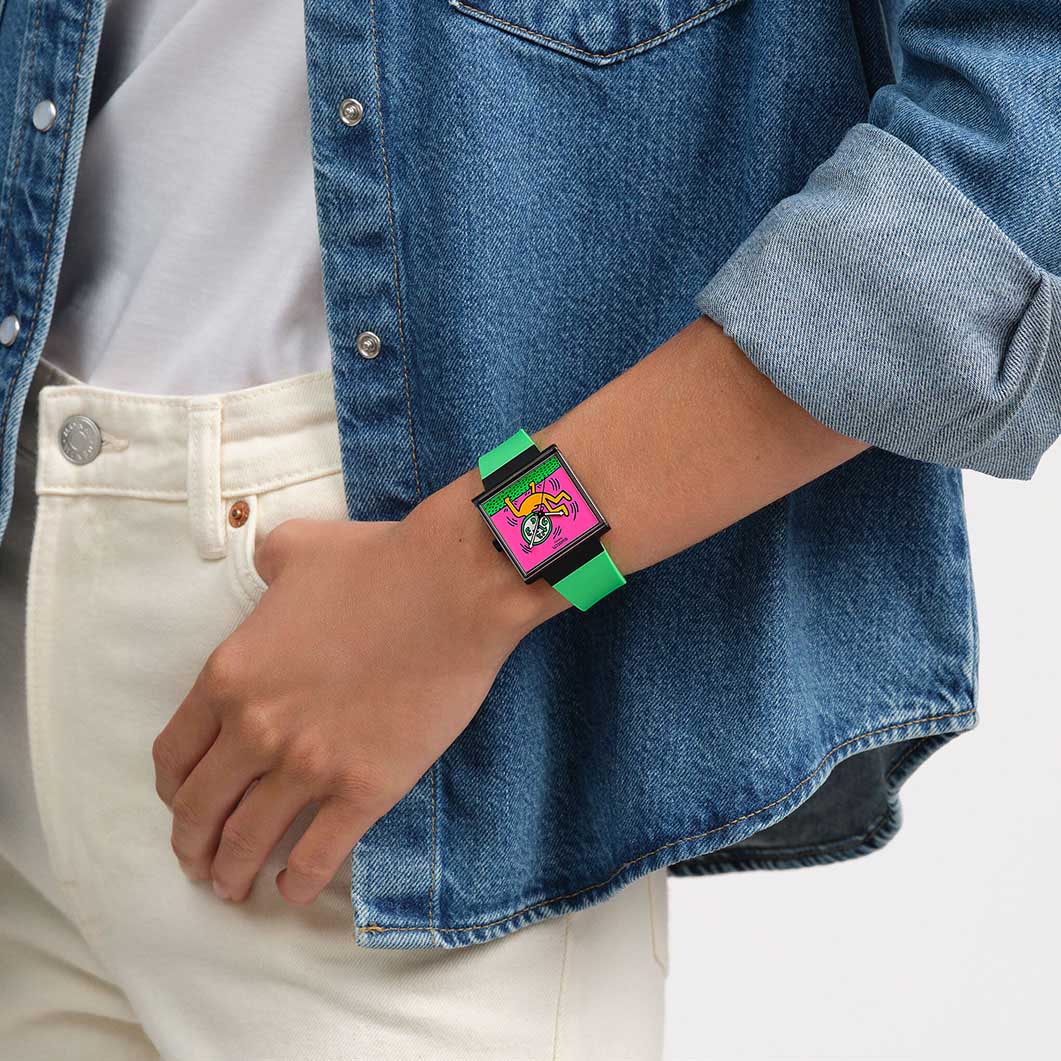 Swatch EHb` L[XEwO^Breaks Off