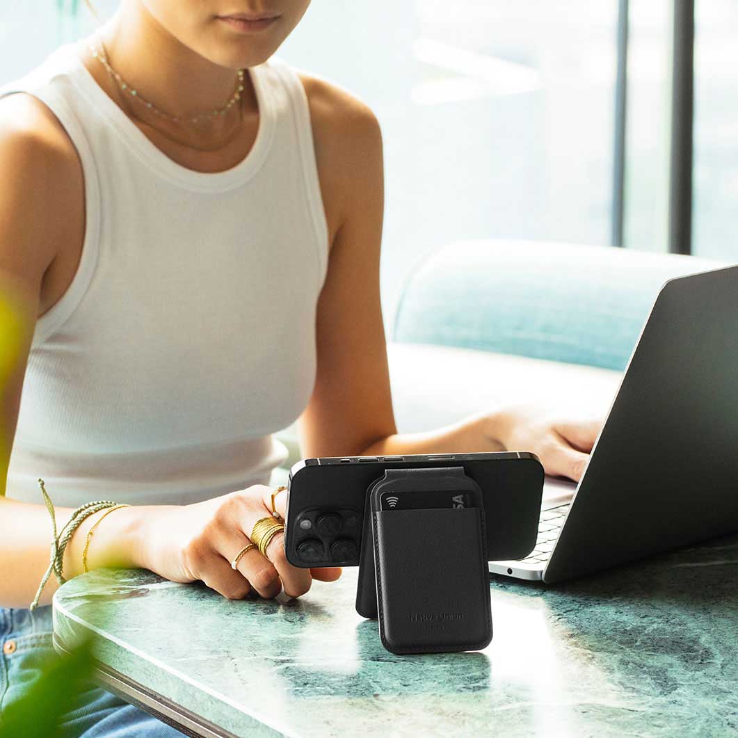 Native Union �}�O�l�e�B�b�N �E�H���b�g�X�^���h ������