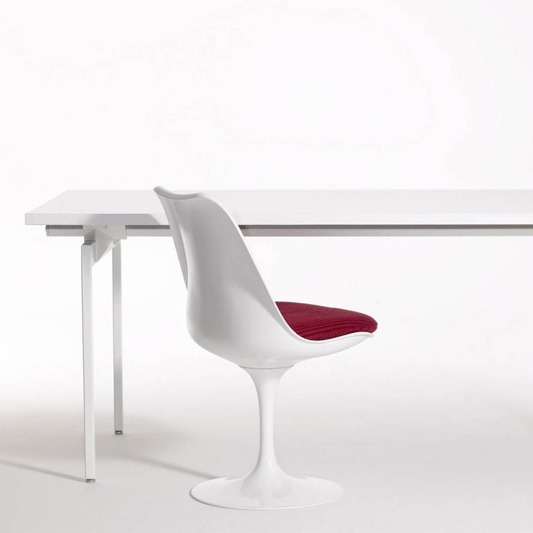 Knoll サーリネン コレクション・チューリップアームレスチェア