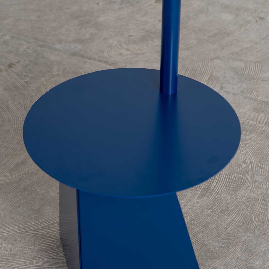 Bag Stand Stool �_�[�N�u���[