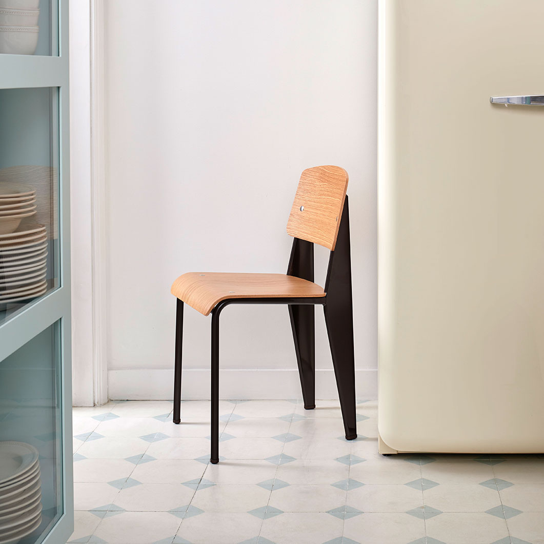 Vitra Prouve �X�^���_�[�h �`�F�A �i�`�������I�[�N x �f�B�[�v�u���b�N