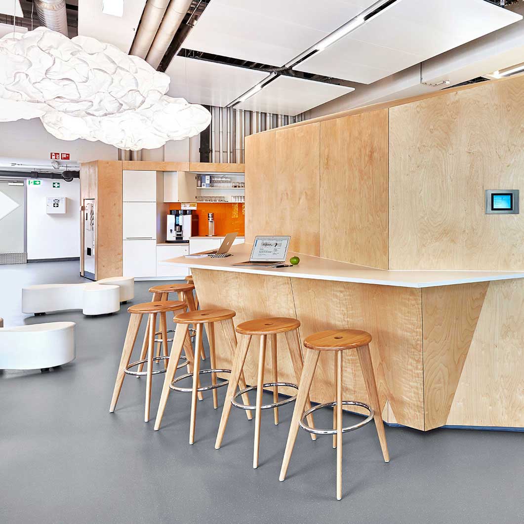 Vitra Prouve �^�u�� �I �X�c�[�� �i�`�������I�[�N �\���b�h