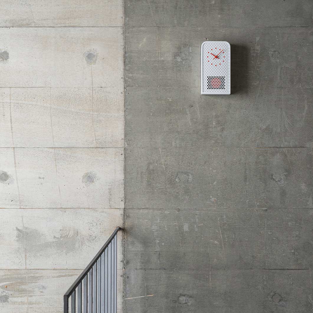 MOOV �E�H�[���N���b�N �z���C�g