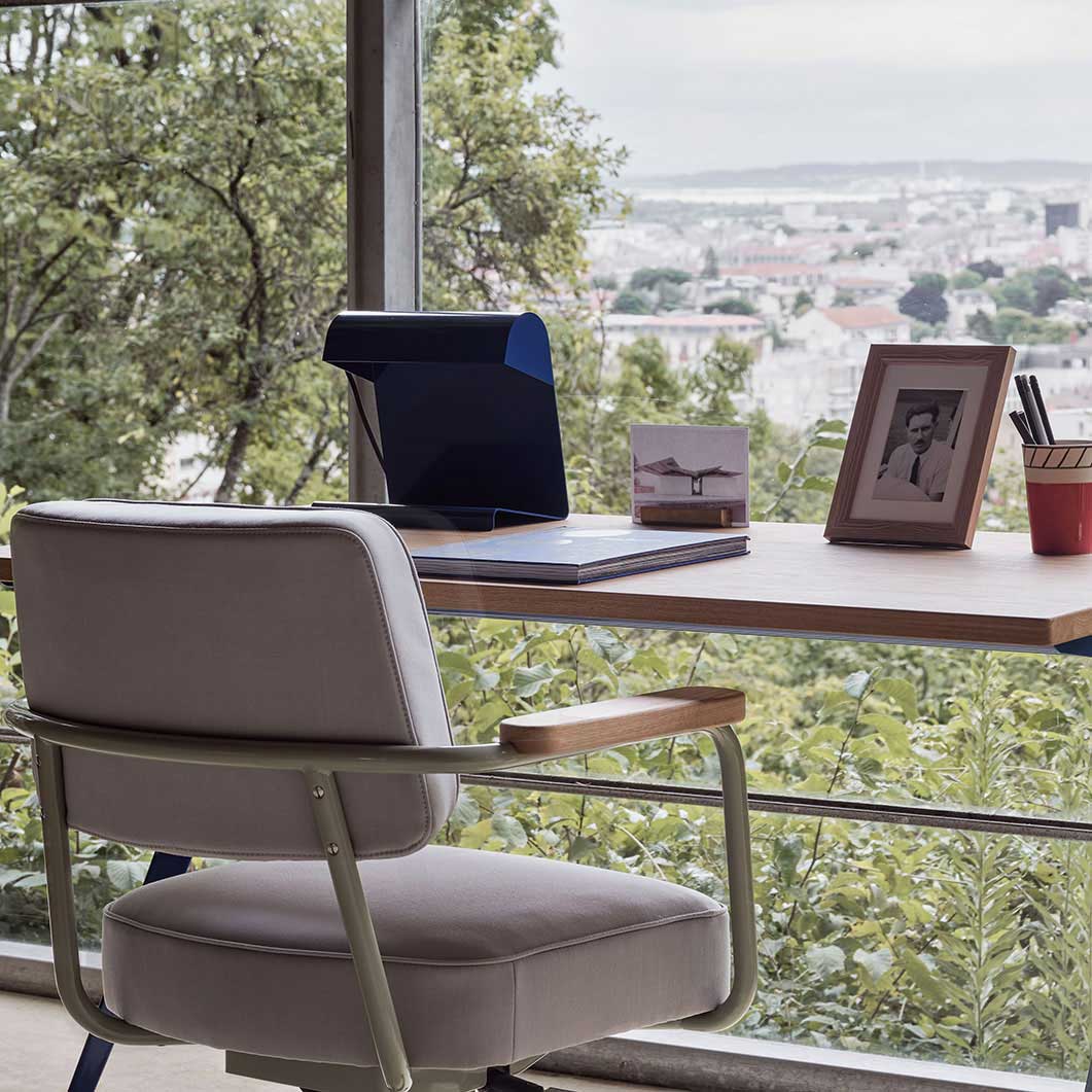 Vitra Prouve �����v �h �r���[�� �f�B�[�v�u���b�N