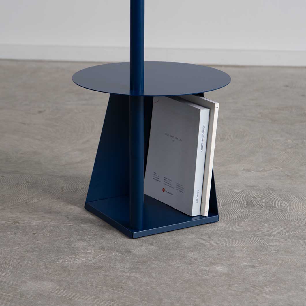 Bag Stand Stool �_�[�N�u���[