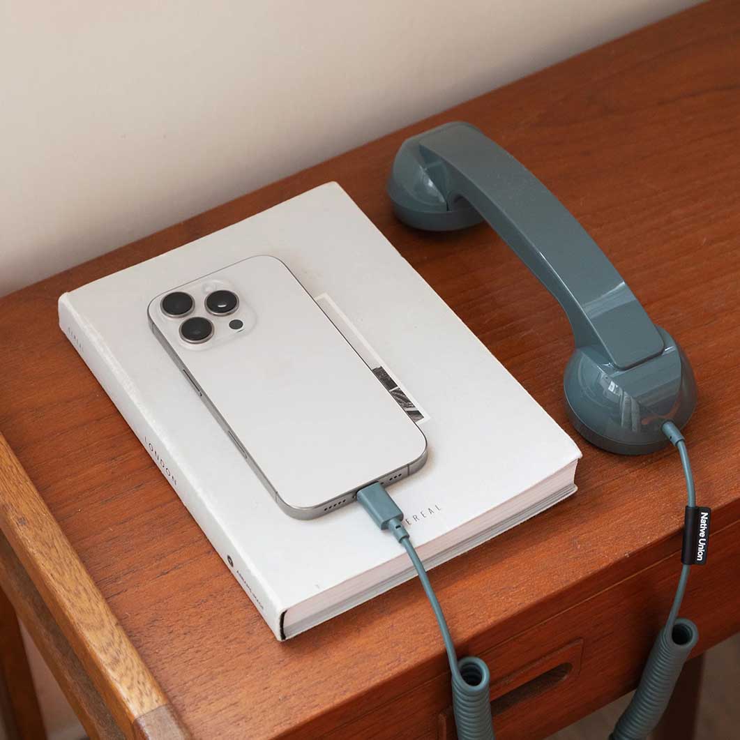Native Union Pop Phone �X���[�g�O���[��