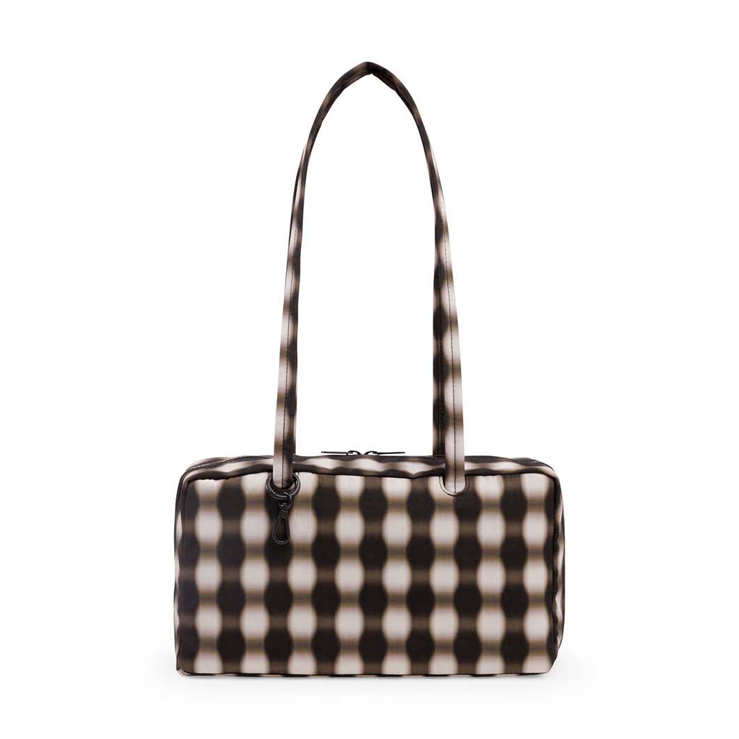 Baggu �{�E���[�o�b�O �M���K�� �u���E��