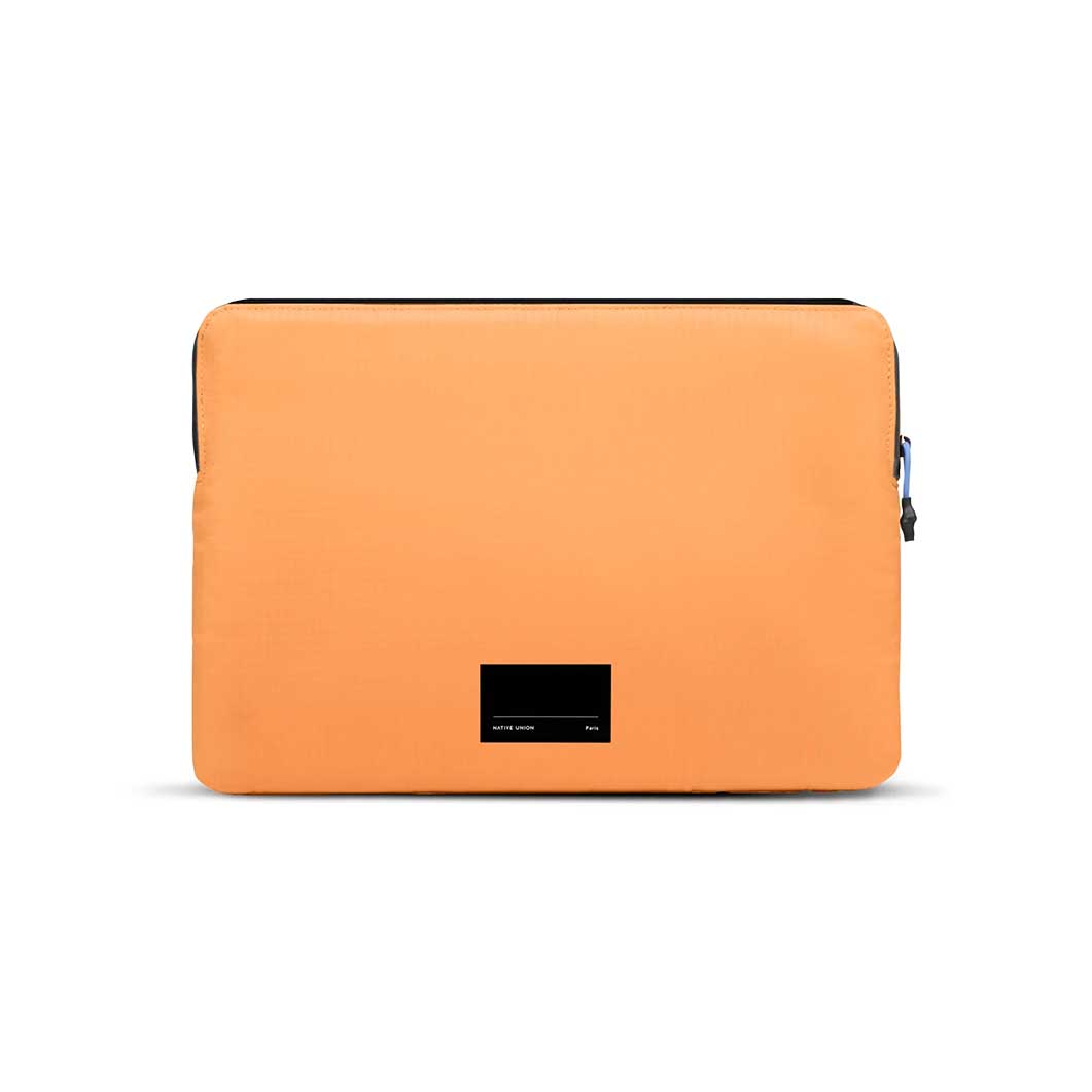 Native Union Sleeve For Macbook 16 �A�v���R�b�g