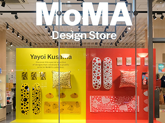 Yayoi Kusama XP[g{[h